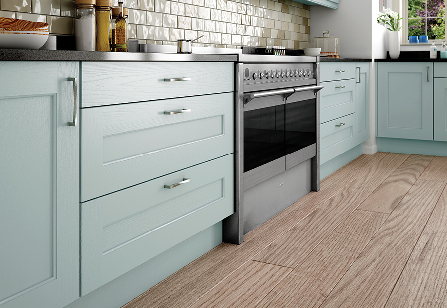 wakefield-painted-ivory-powder-blue-kitchen-drawers